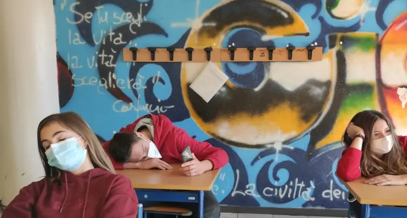 Studenti scatenati: l'emozionante video della \"Rosa Bianca\"