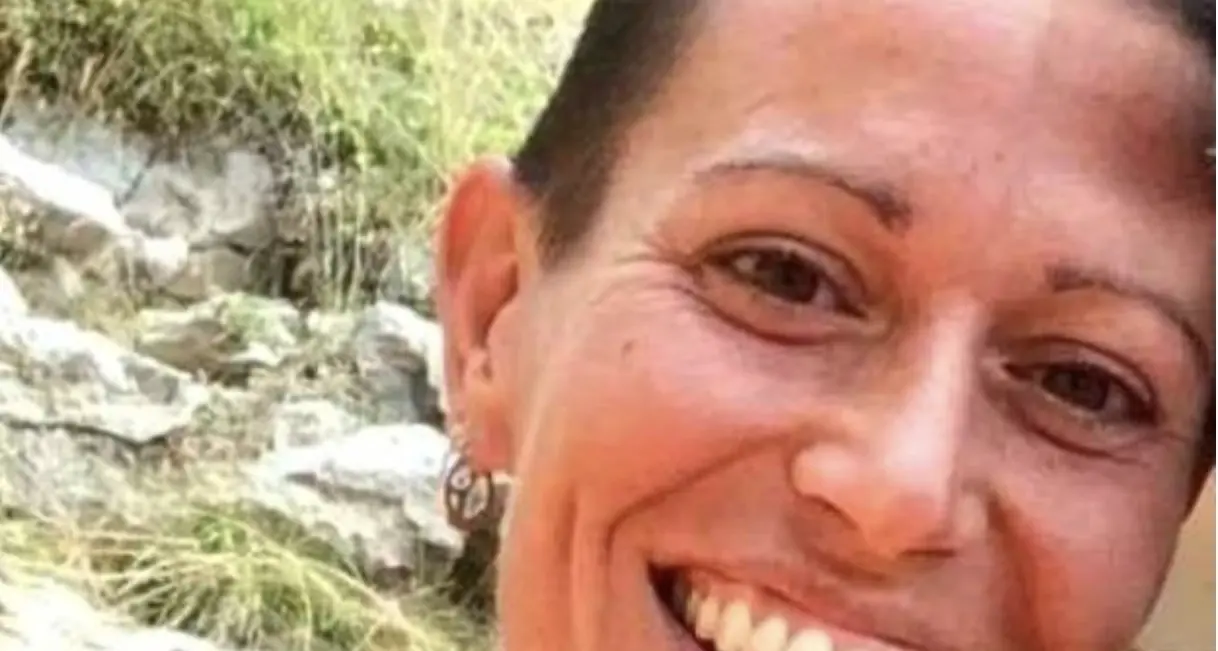 Un aiuto ai quattro figli di Deborah Vola la raccolta fondi, oggi la fiaccolata \"Una candela accesa su ogni davanzale\"