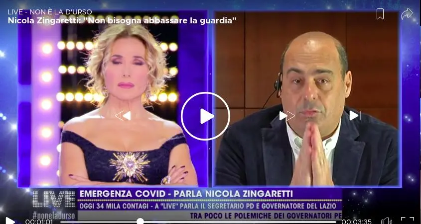 Zingaretti elogia il talk di Barbara D'Urso. Sul Web si scatena l'ironia e nel Pd gli attacchi indignati