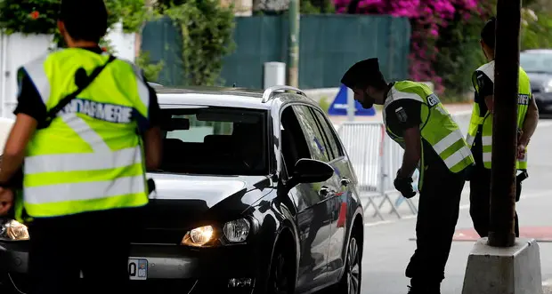 Covid, la Germania ignora i moniti Ue e chiude anche il confine francese della Mosella: tensioni Berlino-Parigi
