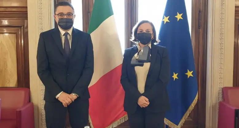 Fugatti a Roma dalla Lamorgese, chiede di poter trasferire alcuni orsi fuori provincia