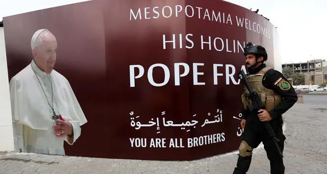 Il coraggio di Papa Francesco: è in volo per l'Iraq, quattro giorni di viaggio pastorale fra rischi e messaggio di pace