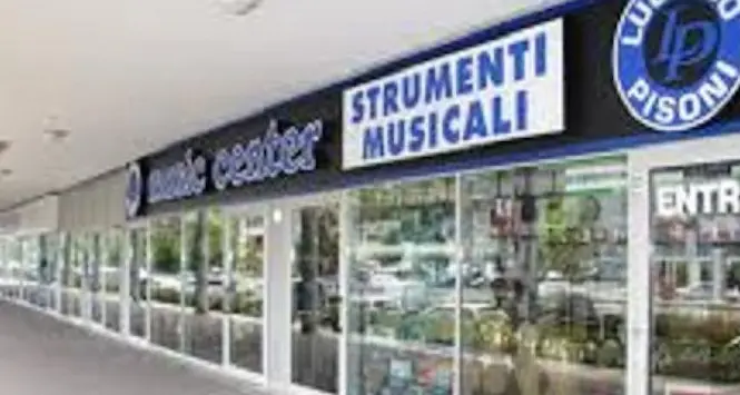 \"Music Center\" ceduto ad una multinazionale: dalla famiglia Pisoni a Consilium, la ditta è un colosso mondiale per gli accessori di strumenti musicali