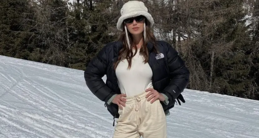 Chechu e Ignazio fotografati sulla neve, è un servizio fotografico di moda, ma agli utenti dei social non va giù: \"In questo momento di pandemia, è disgustoso\"