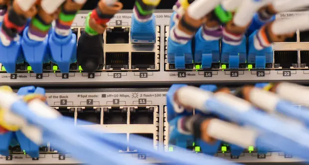 Istat, un terzo delle famiglie senza pc e internet