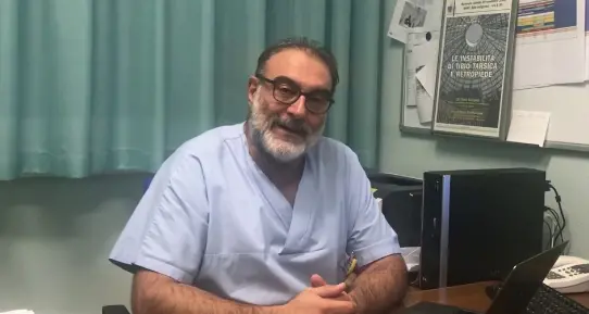 Artrosi del ginocchio, la cura con l'adipe si fa anche a Rovereto ed Arco: \"Molti pazienti, da tre anni\" spiega il primario, dottor Cortese