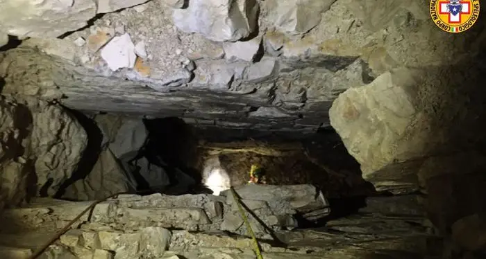 Monte Grappa, bimba cade in un pozzo della Grande Guerra: salvata dal soccorso alpino