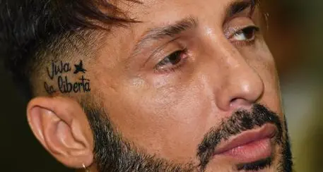 Corona ancora ricoverato. \"Sciopero della fame a oltranza\"