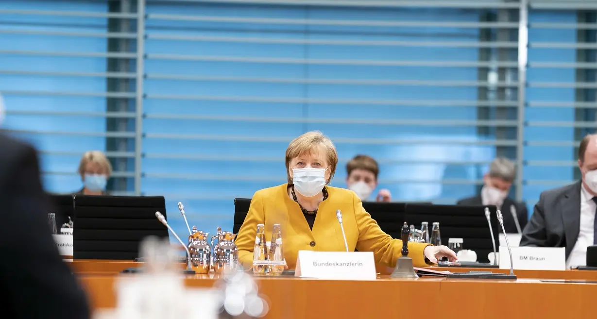 Germania, niente lockdown di Pasqua: Merkel cambia idea dopo le critiche e si scusa