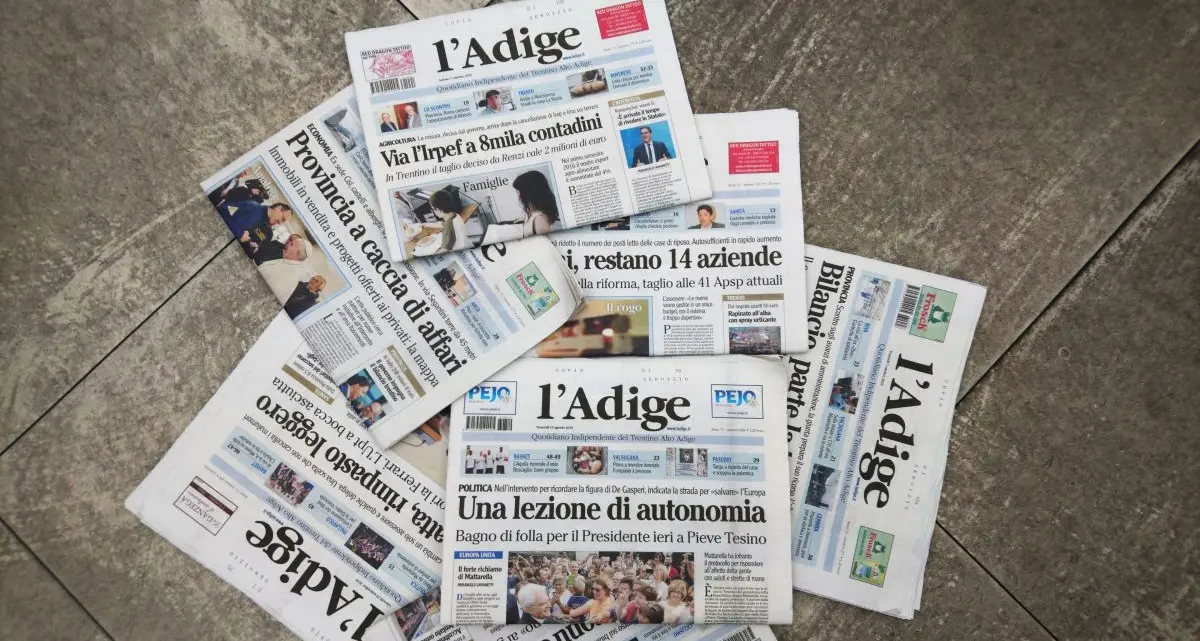 Gli abbonamenti ai giornali per le scuole sono quasi gratuiti