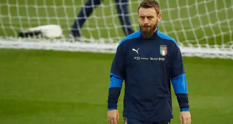 Il focolaio covid in nazionale, ricoverato De Rossi