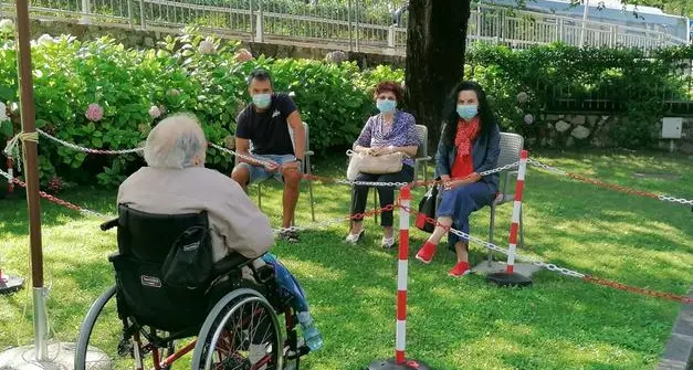 Due figlie unite per far riaprire le Rsa: già raccolte quasi 500 firme online