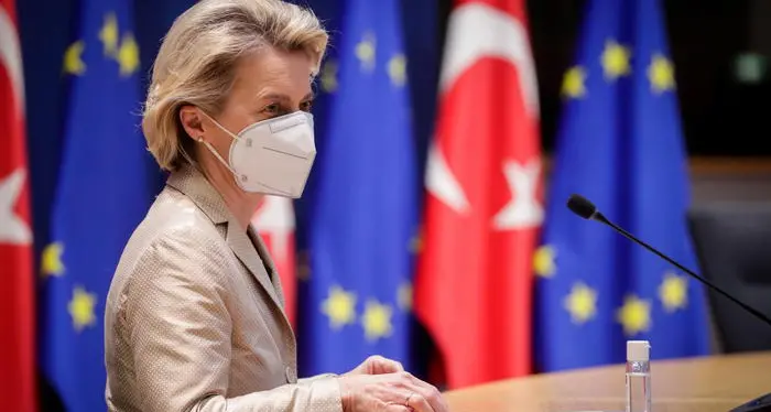 Von der Leyen: \"A luglio immunizzato il 70% degli europei adulti\"