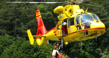 Pozza, grave un ciclista dopo una caduta: soccorso dall'elicottero