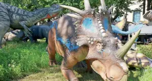 Torna la mostra «Dinosauri in carne ed ossa» a Sacco e la città sarà tappezzata di impronte \"storiche\"