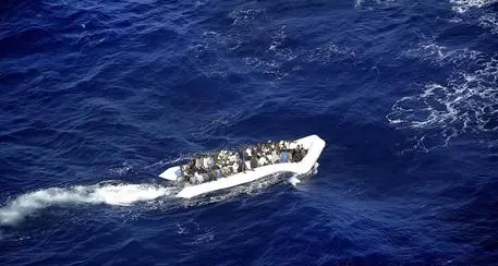 Migranti altro naufragio al largo della Libia: 50 morti