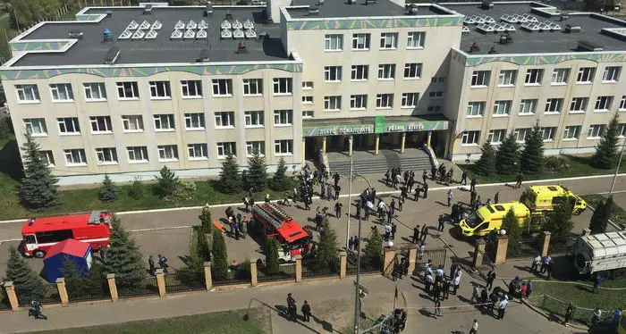 Sparatoria in una scuola di Kazan: 11 morti