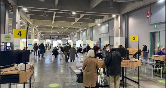 Verso la revisione dei parametri ma restano le zone colorate: più peso a numero dei contagi e situazione negli ospedali
