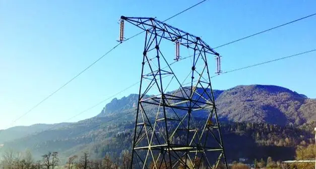 Interramento degli elettrodotti, il consiglio provinciale boccia la proposta di Degasperi