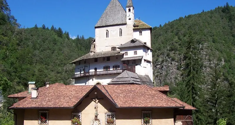 Santuario di San Romedio, a breve il via all'iter per diventare patrimonio Unesco
