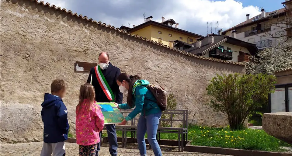 Cavalese, la Passeggiata Narena ripulita dai bambini
