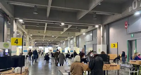 Nuova ordinanza, via alcune restrizioni e da lunedì coprifuoco alle 24