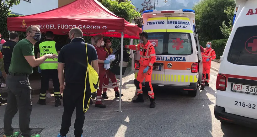 Paura per un bimbo investito da un'auto a Roncafort