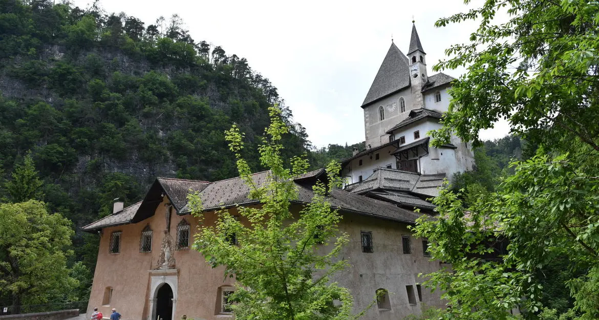 Il santuario di San Romedio nel patrimonio Unesco: al via l'iter di candidatura