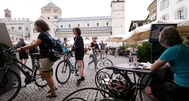 Mamma, ho perso i turisti: gli albergatori furiosi con il governo
