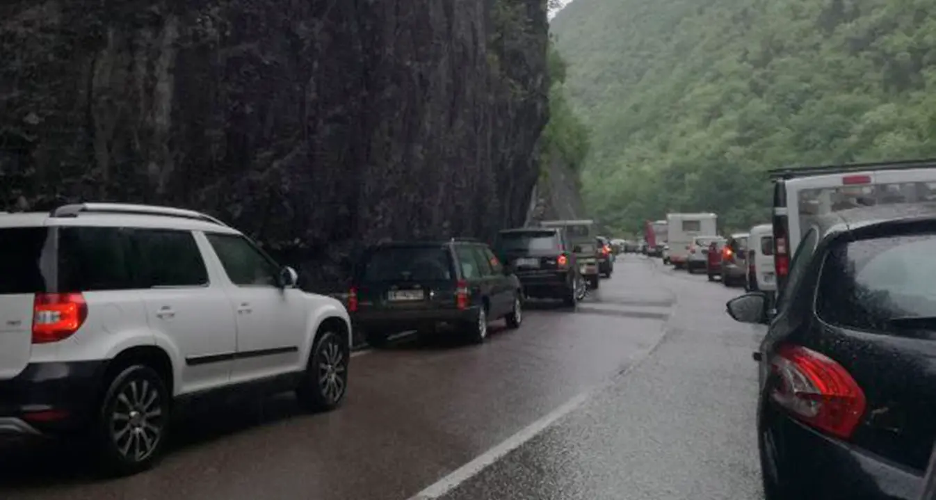 Le code per il cantiere al Bus de Vela: da oggi traffico da sud deviato verso Sopramonte