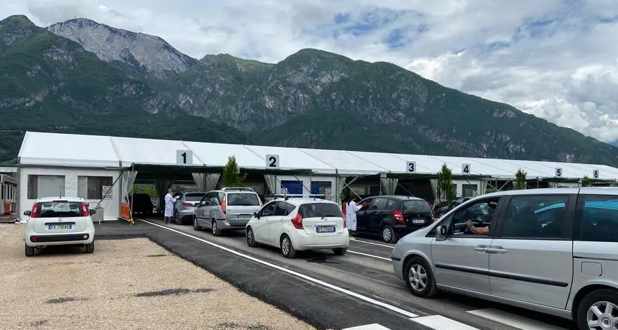 Il Pd: bisogna vaccinare anche al Cte di Trento e migliorare il drive through \"rovente\" e scomodo di Mattarello