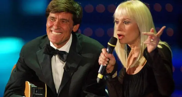 L'addio a Raffaella, Gianni Morandi: \"Che dolore! Non ci voglio credere...\"