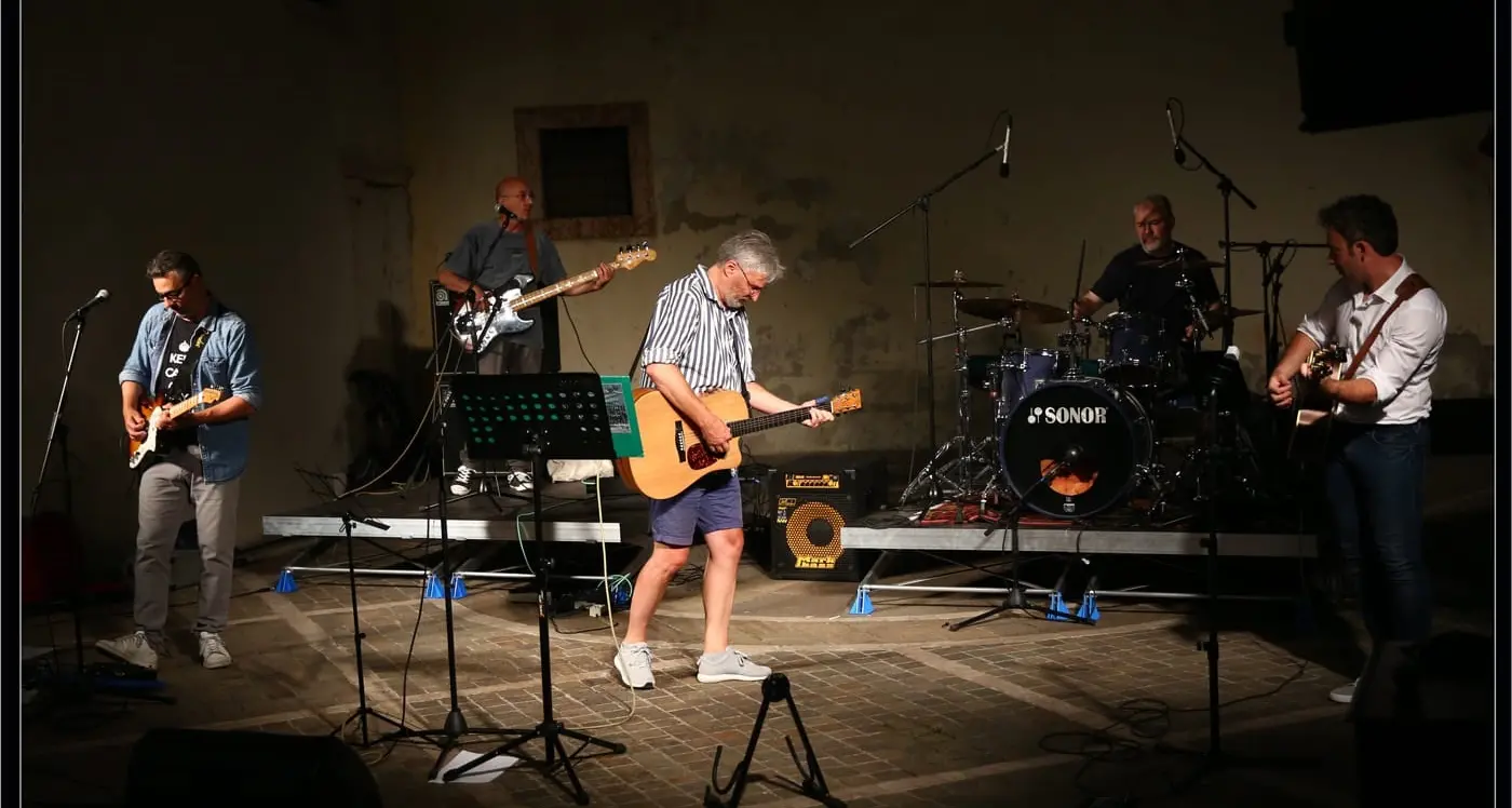 Dai Rolling Stones a Neil Young passando per i Blues Brothers: a Melta in scena le tribute band