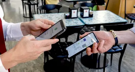 Green pass: gli esercenti non possono chiedere i documenti di identità