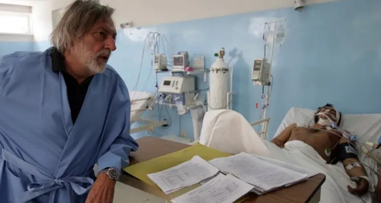 L'addio a Gino Strada, sempre dalla parte dei deboli e della nonviolenza