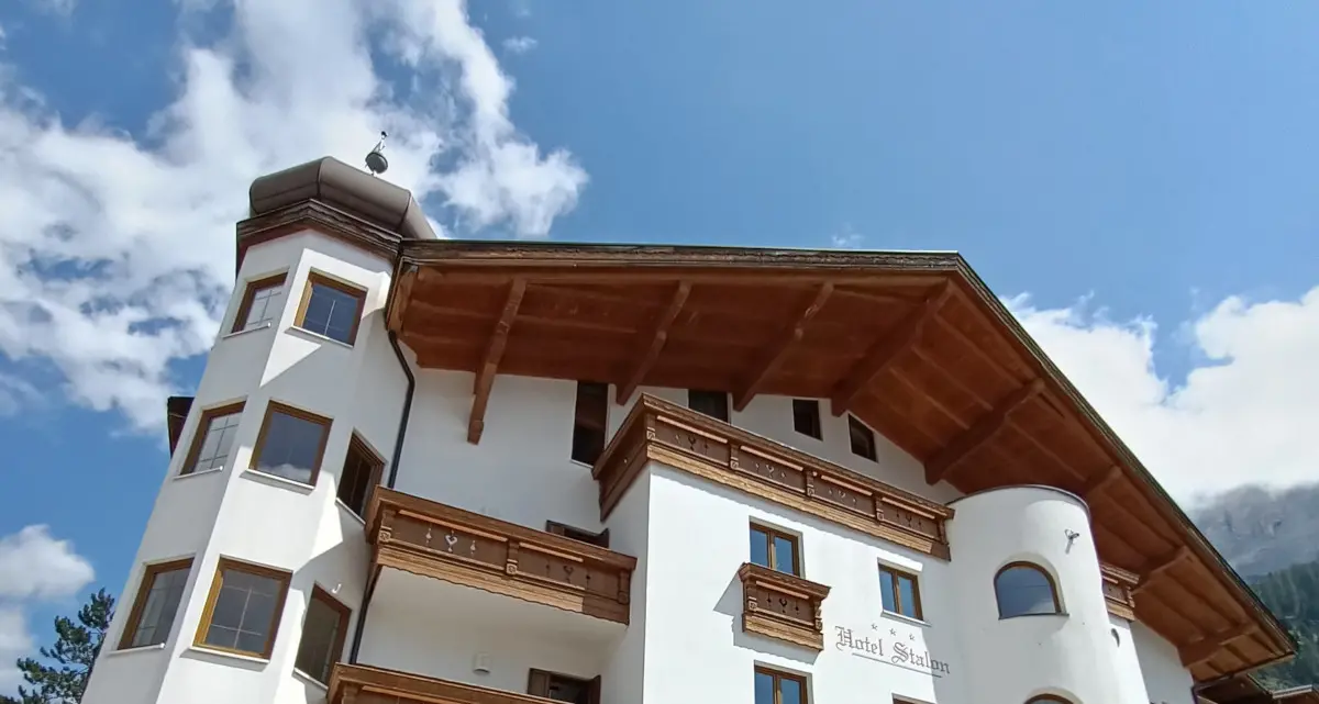 Mutui e cessione del credito: \"Ecco come il nostro sogno di un grande albergo è finito all'asta\"