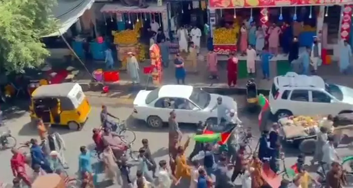 Jalalabad, proteste in piazza contro i talebani: 35 morti e vari feriti negli scontri