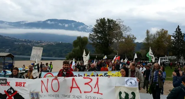 \"Fermiamo quell'autostrada anacronistica e dannosa\": contro la Valdastico raccolta di osservazioni critiche