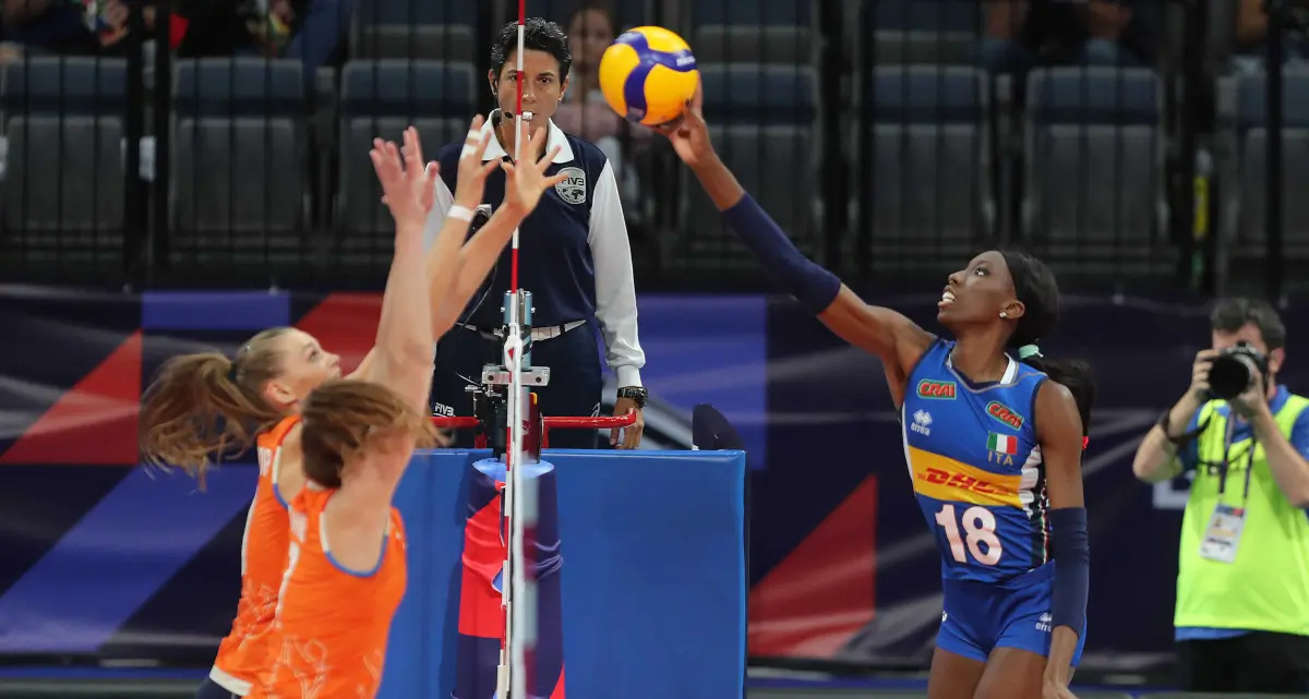 Europei femminili, l'Italia batte l'Olanda e vola in finale contro la Serbia