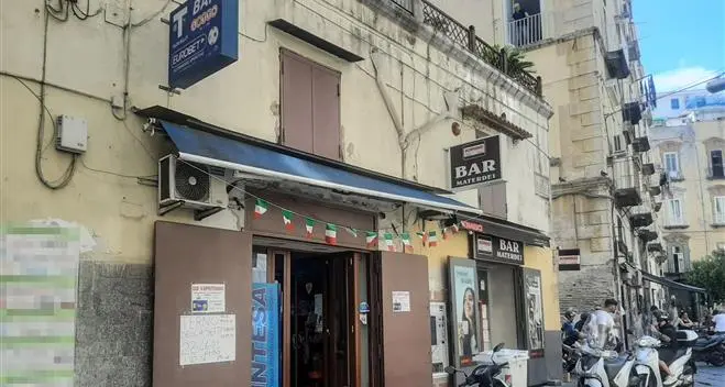 In fuga col \"gratta e vinci\", fermato in aeroporto, si difende: \"Quel biglietto da mezzo milione era mio\"
