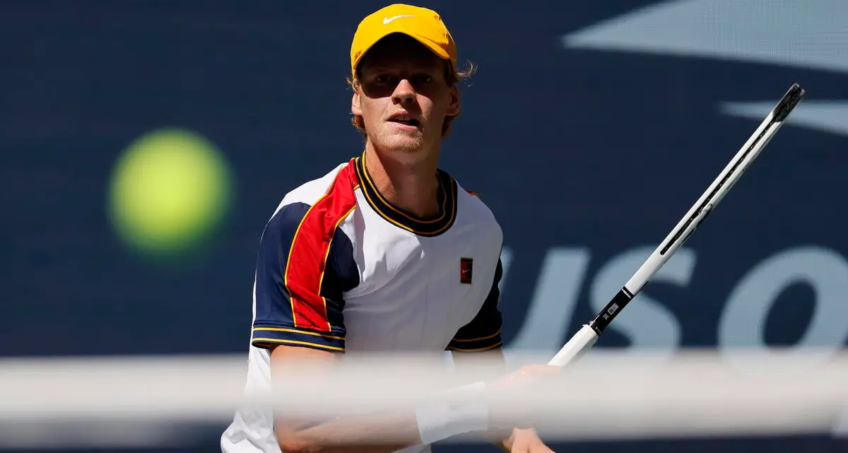Us Open: Sinner si arrende a Zverev, ai quarti Berrettini (troverà Djokovic)