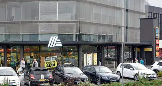 Supermercato Aldi, revocato il permesso di costruire