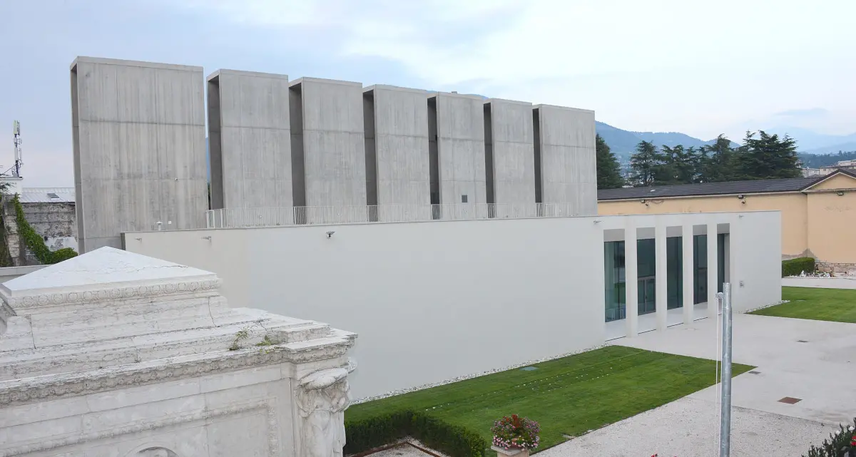 Il nuovo tempio crematorio di Trento è entrato in funzione: il 66% delle famiglie lo preferisce alla tumulazione