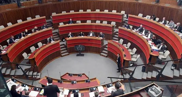 Provincia, attacco alla parità di genere: scontro sulla modifica delle norme elettorali