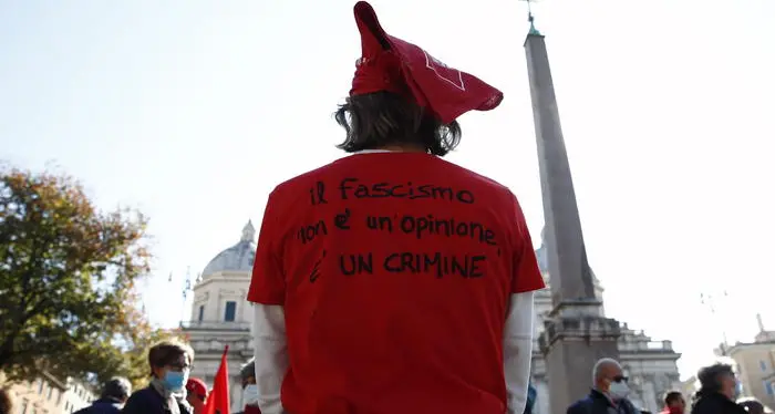 \"Mai più fascismi\", anche molti trentini partecipano alla manifestazione di Roma