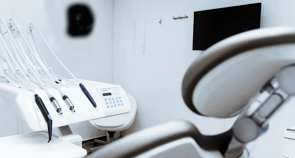 Pizzicati i dentisti no-vax, chiusi due studi nei giorni scorsi a Rovereto
