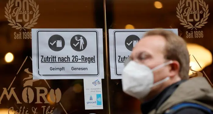 Anche in Germania si pensa a forme di lockdown solo per non vaccinati, mentre si prepara la terza dose per tutti