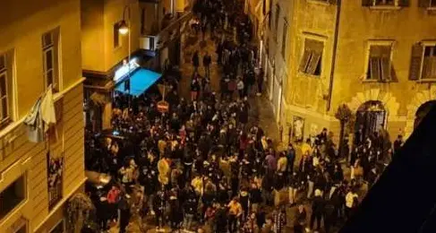 Movida \"molesta\" degrado urbano: vigili urbani attivi anche nella notte tra sabato e domenica