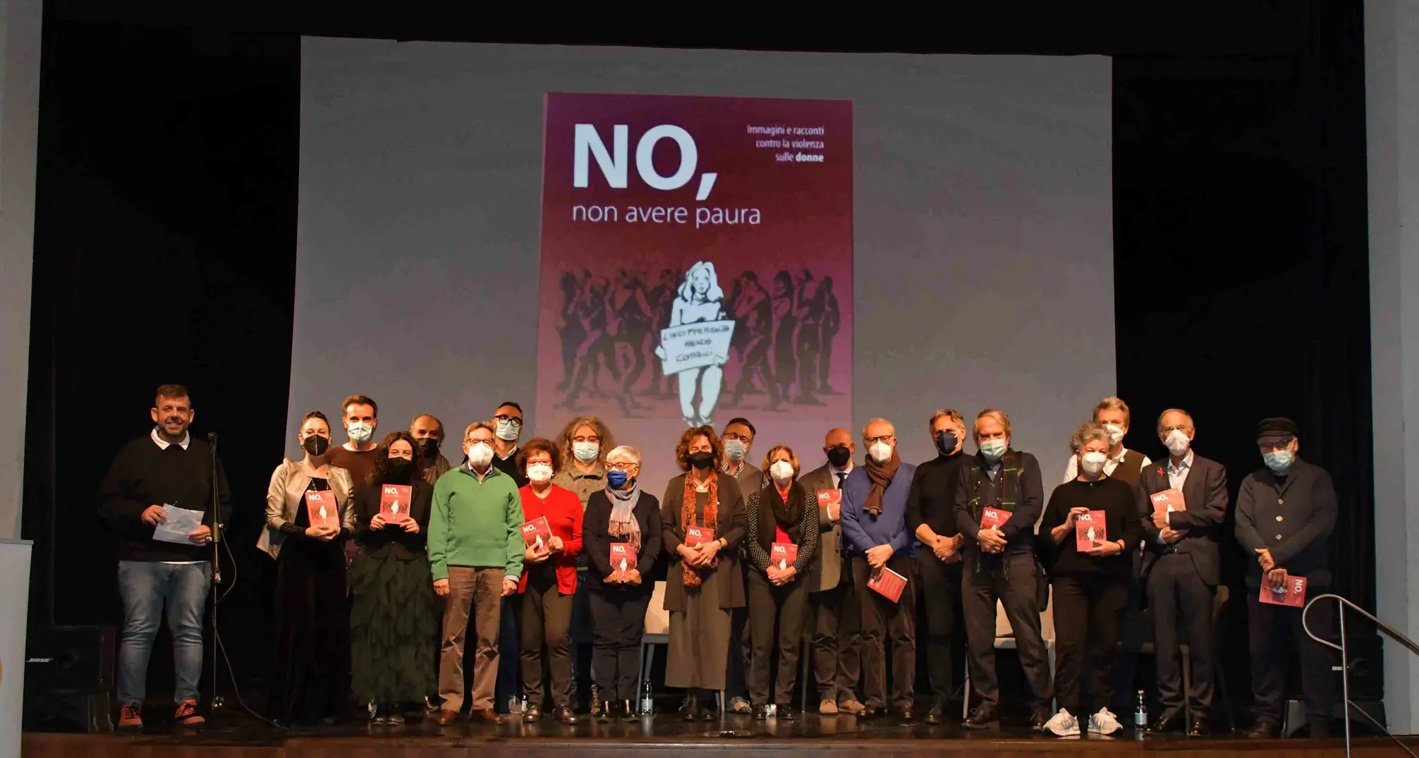 «Le donne due volte vittime della violenza»: a Trento la serata sul libro \"No, non avere paura\"