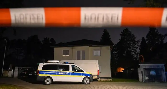 Brandeburgo, un'intera famiglia massacrata: trovati morti i genitori e tre figli piccoli